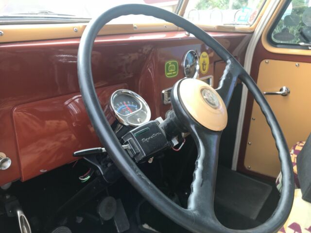 1951 Willys Station Wagon - photo 12