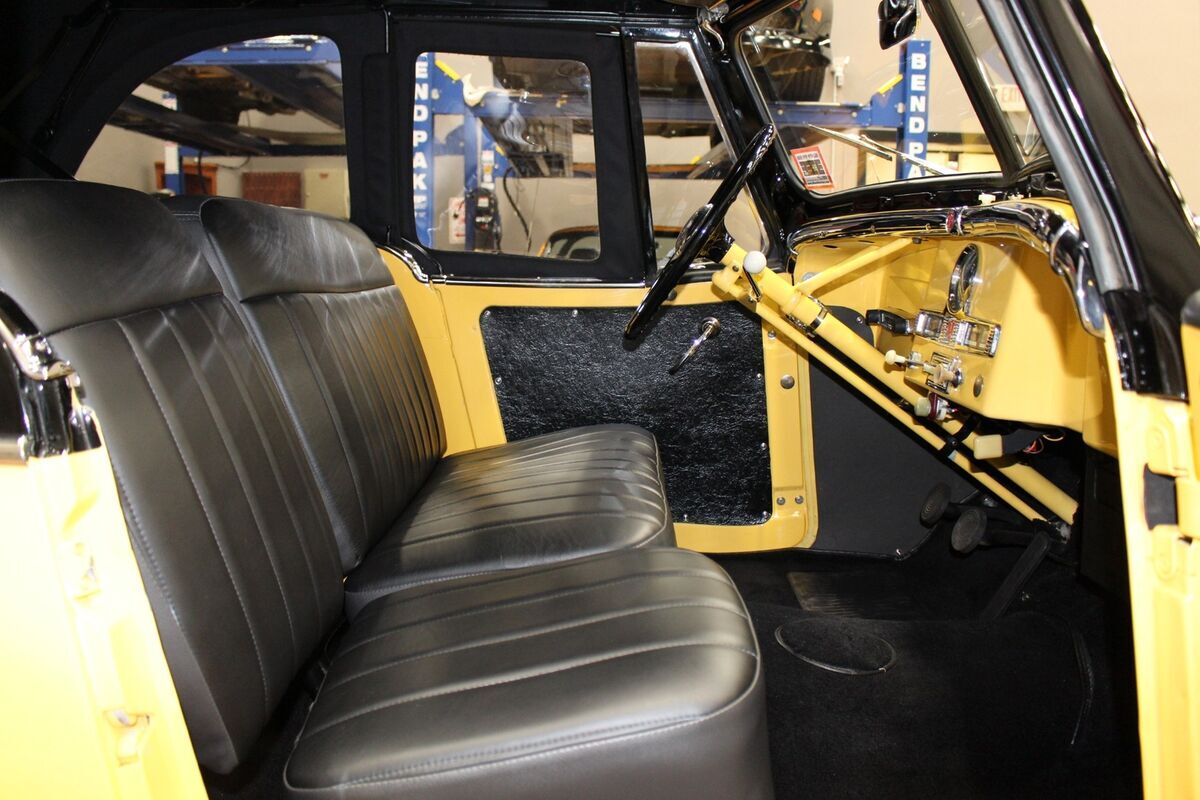 1951 Willys-Overland Jeepster Convertible - photo 6