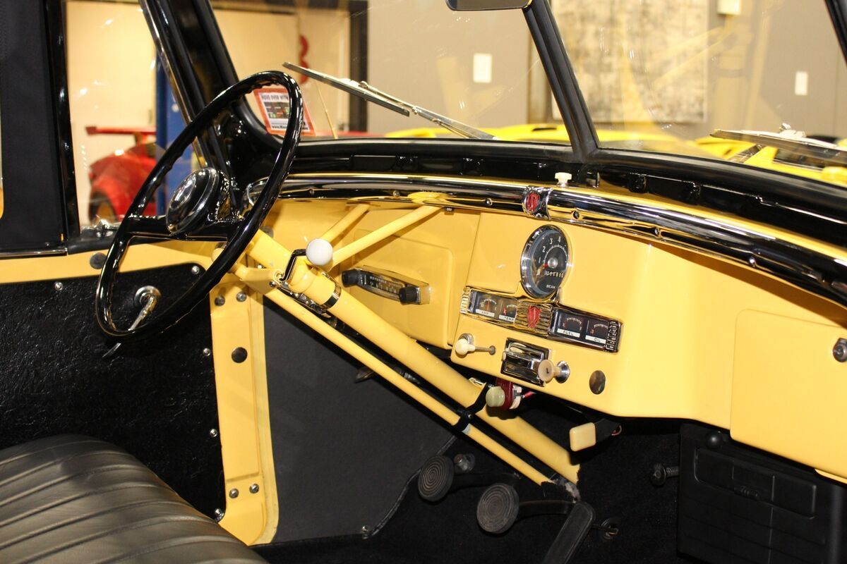 1951 Willys-Overland Jeepster Convertible - photo 7