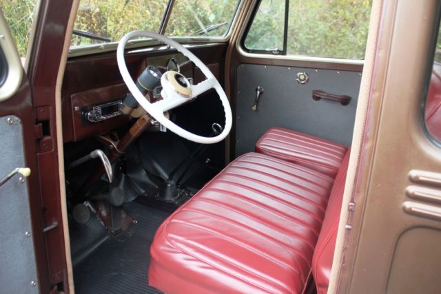 1951 Willys Station Wagon - photo 12