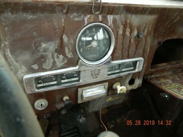 1951 Willys Station Wagon - photo 10