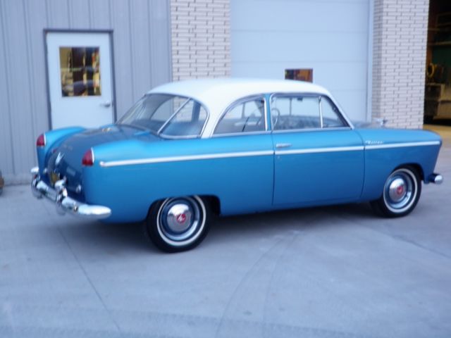 1952 Willys Aero Ace - photo 2