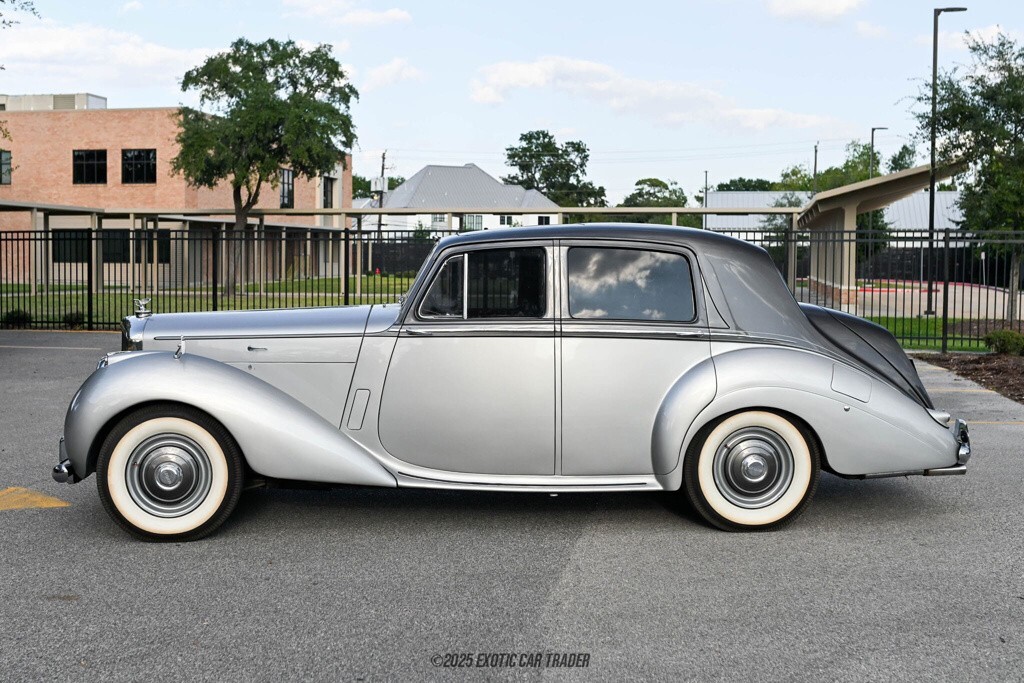 1952 Bentley R-Type - photo 3