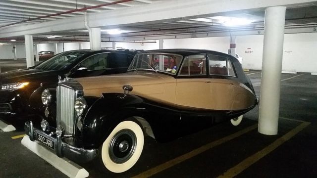 1952 BENTLEY R TYPE WITH ELEGANT FREESTONE & WEBB ALUMINUM BODY VERY COLLECTIBLE 1952 Bentley R TYPE BODY BY FREESTONE & WEBB