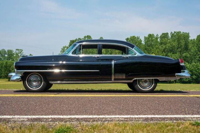 1952 Cadillac Fleetwood 60 Sedan - photo 6