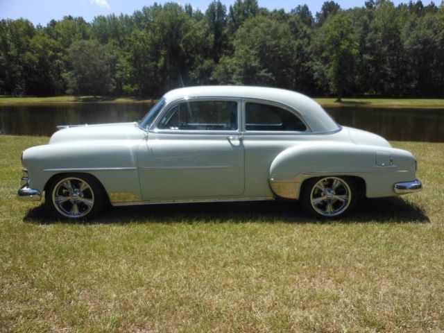 1952 Chevrolet Deluxe Styleline - photo 2
