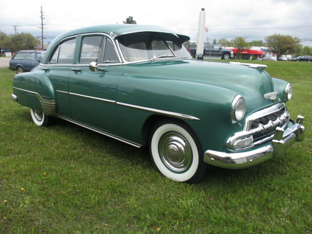 1952 Chevrolet Styleline Deluxe • 2 Owner Car • 216 CID Straight-6 Engine 1952 Chevrolet Styleline Deluxe Base