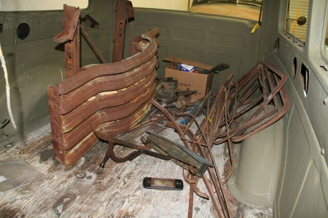 1952 Chevrolet Suburban - photo 7