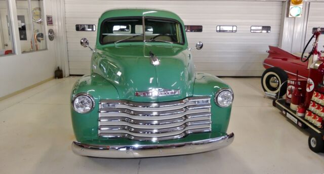 1952 Chevrolet Suburban Panel Van - photo 3