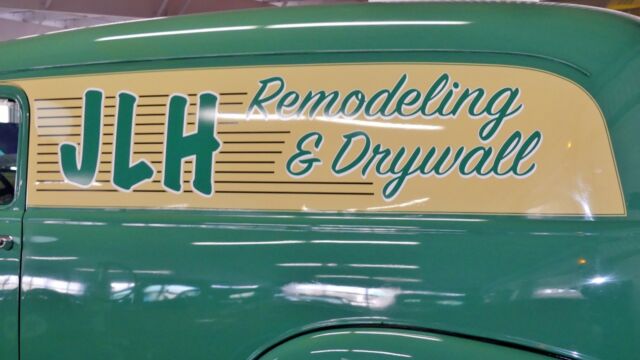 1952 Chevrolet Suburban Panel Van - photo 7