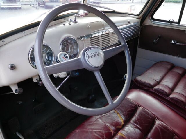 1952 Chevrolet Suburban - photo 11