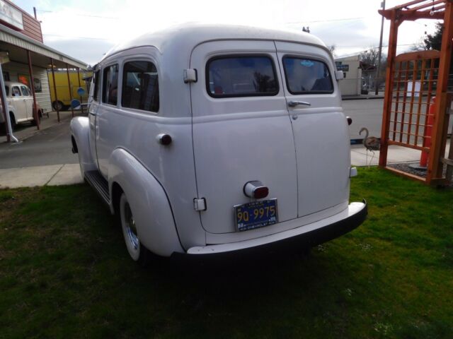 1952 Chevrolet Suburban - photo 4