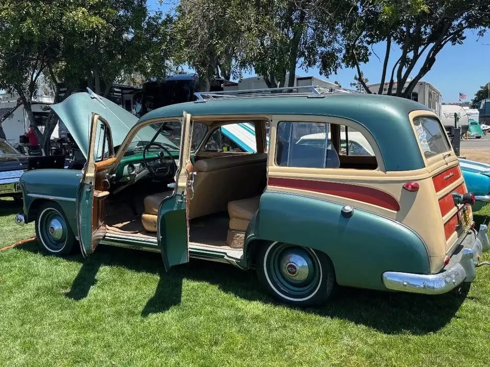 1952 Chevrolet Station Wagon Tin Woodie Styleline Deluxe 8 Passenger Woody - photo 2