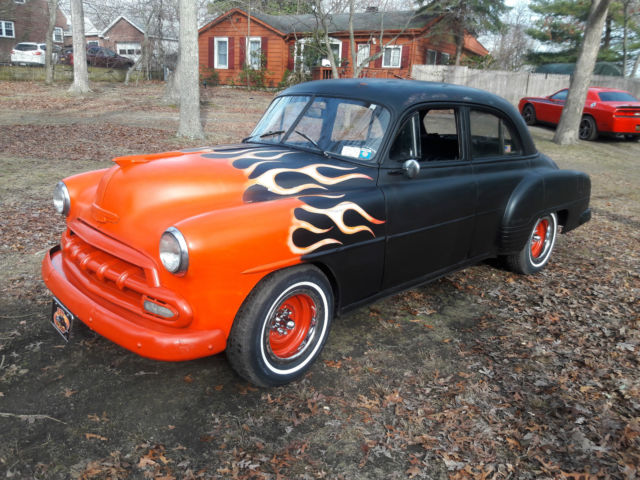 1952 Chevy sedan ROT ROD RAT RAD riding on 87 SS Monte Carlo chassis350/350 1952 Chevrolet Bel Air/150/210 350