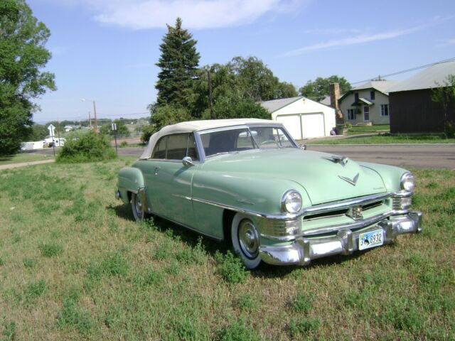 1952 Chrysler New Yorker convertible - photo 2