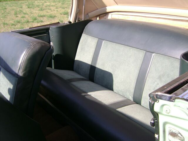 1952 Chrysler New Yorker convertible - photo 7