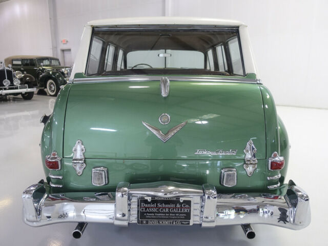 1952 Chrysler Saratoga 8 Town & Country Wagon - photo 4