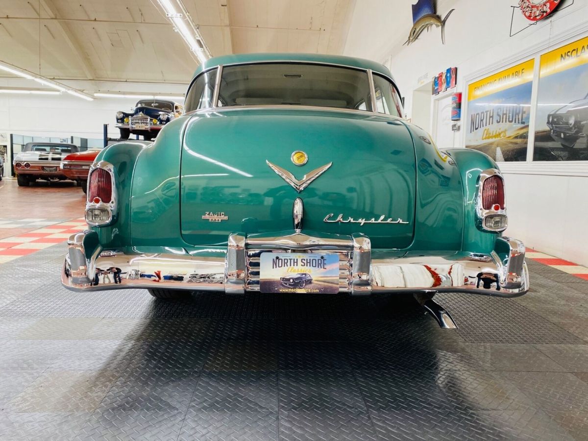 1952 Chrysler Saratoga -4 DR SEDAN - STUNNING RESTORATION - DRIVES EXCELL - photo 8
