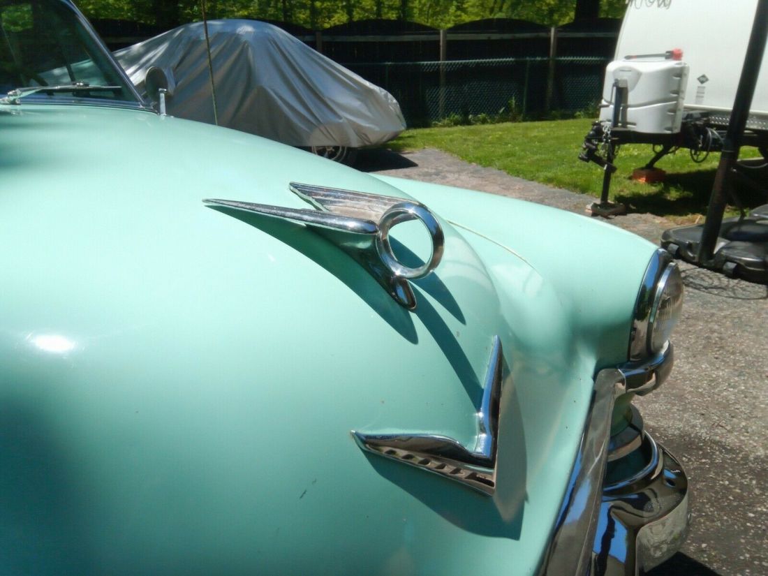 1952 Chrysler Saratoga - photo 2