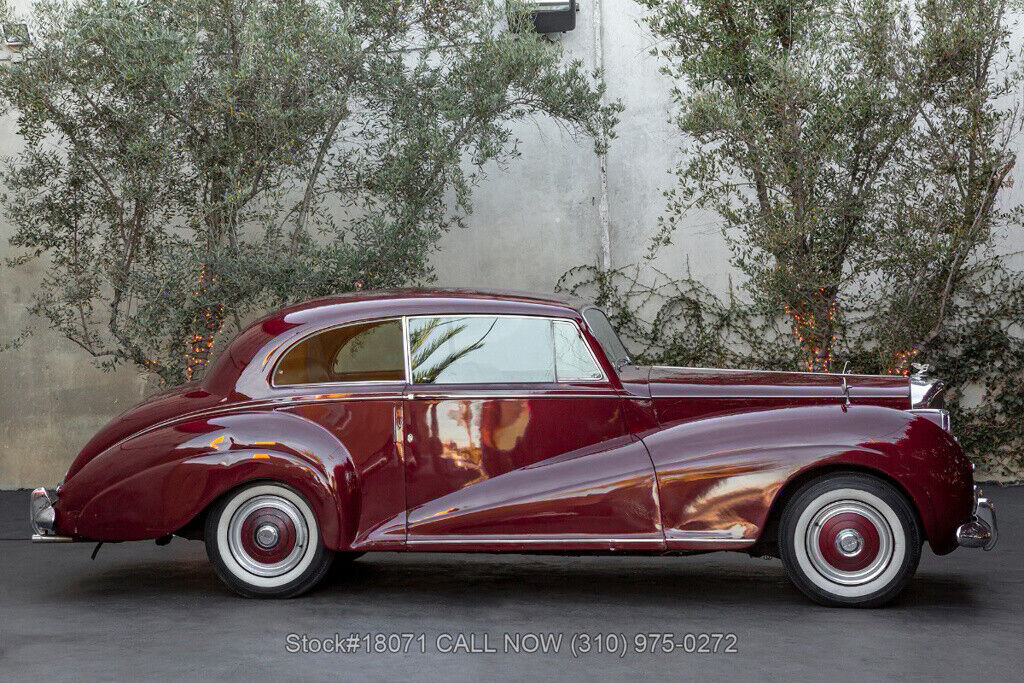 1952 Bentley Mark VI James Young Coupe Right-Hand-Drive - photo 4