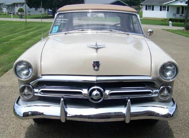 1952 Ford Other CRESTLINER SUNLINER - photo 2