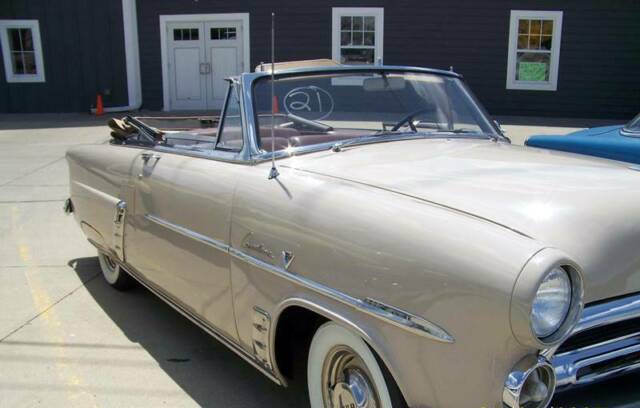 1952 Ford Other CRESTLINER SUNLINER - photo 4