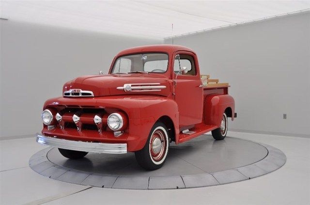 1952 Ford F-1 Flame Red Five Star Cab 1/2 ton Nut and Bolt restored Flat head V8 1952 Ford F1 F-1 Five Star Cab 1/2 ton