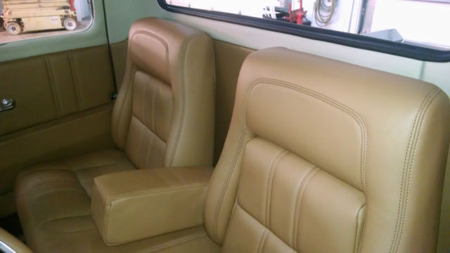 1952 Ford F-100 All Leather Interior - photo 10