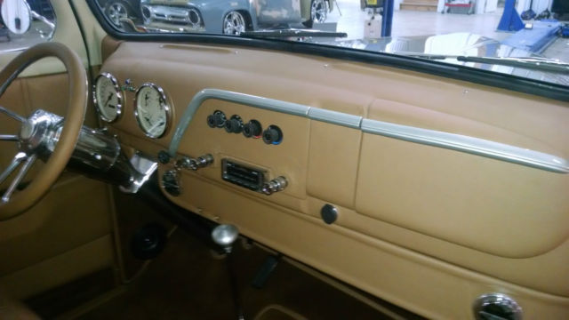 1952 Ford F-100 All Leather Interior - photo 12