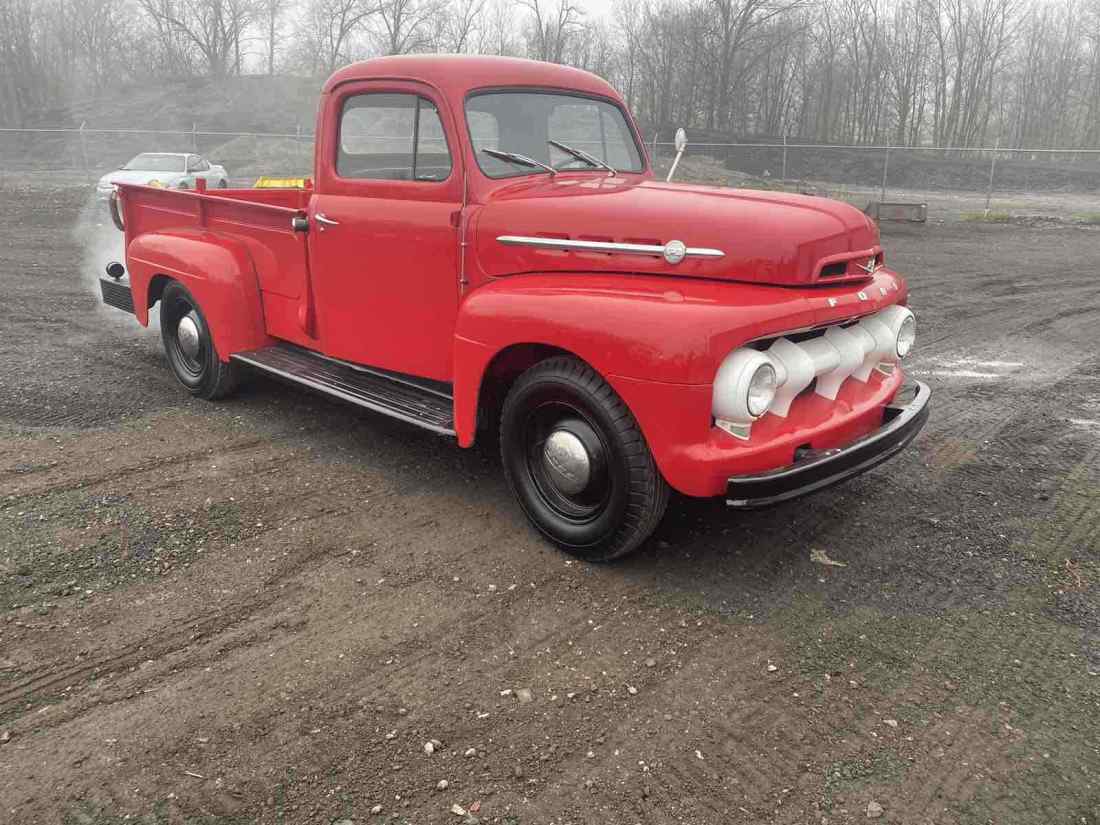 1952 Ford F350 - photo 2