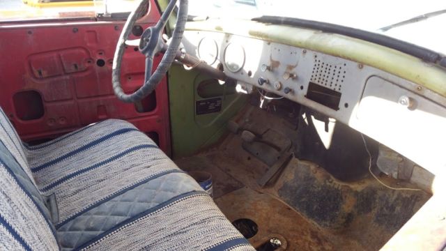 1952 International Harvester l-110 truck - photo 5