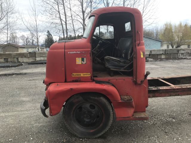 1952 International Harvester L160 COE Truck - photo 4