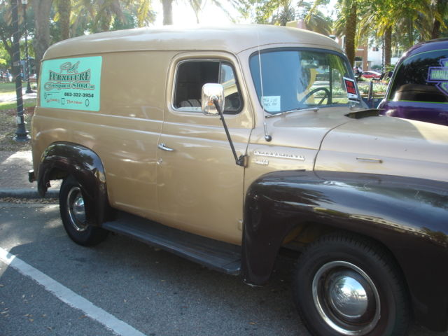 1952 International Harvester L110 Panel Delivery - photo 10