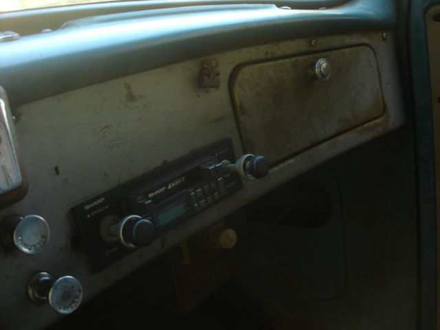 1952 International Harvester L110 Panel Delivery - photo 11