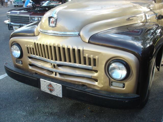 1952 International Harvester L110 Panel Delivery - photo 12