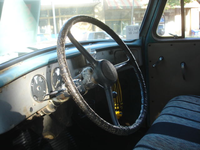 1952 International Harvester L110 Panel Delivery - photo 5