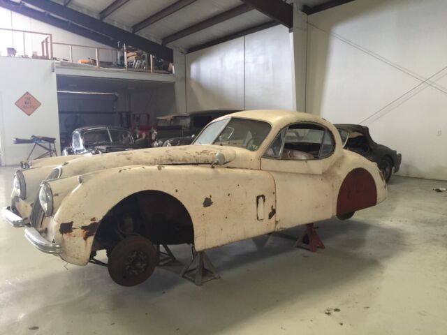 1952 Jaguar XK - photo 2
