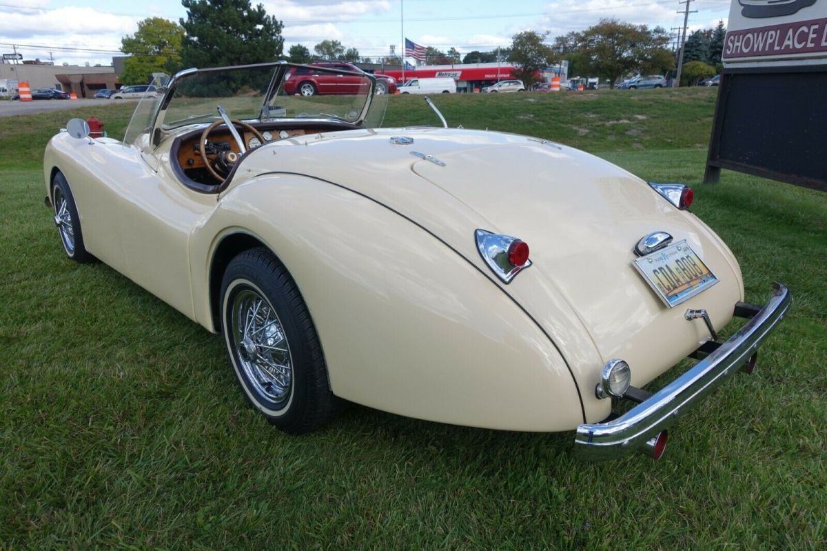 1952 Jaguar XK - photo 11