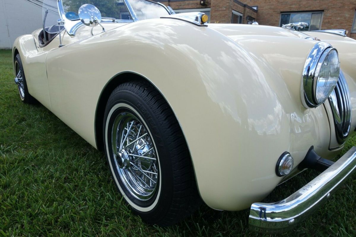 1952 Jaguar XK - photo 6
