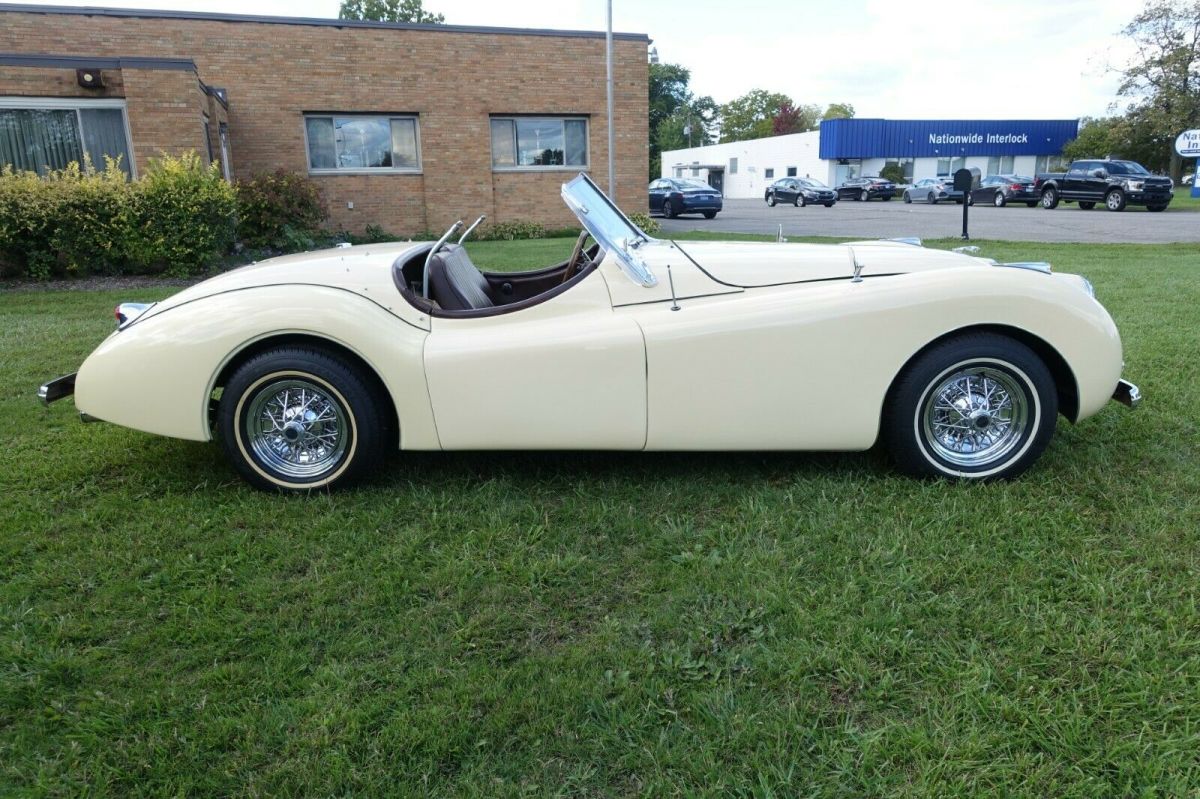 1952 Jaguar XK - photo 7