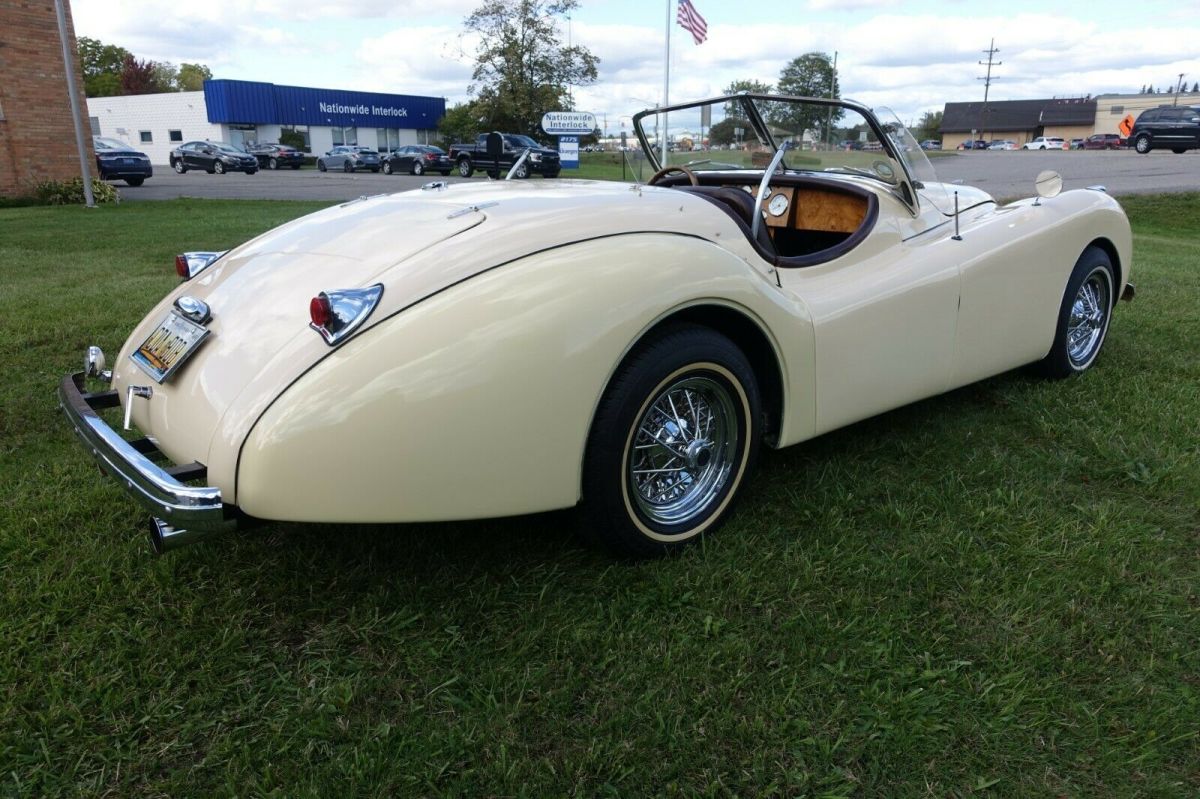 1952 Jaguar XK - photo 8