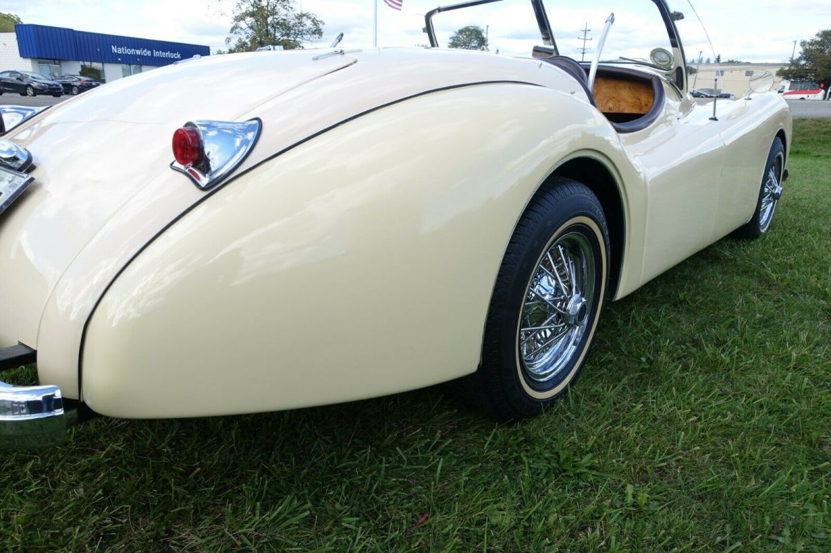 1952 Jaguar XK - photo 9