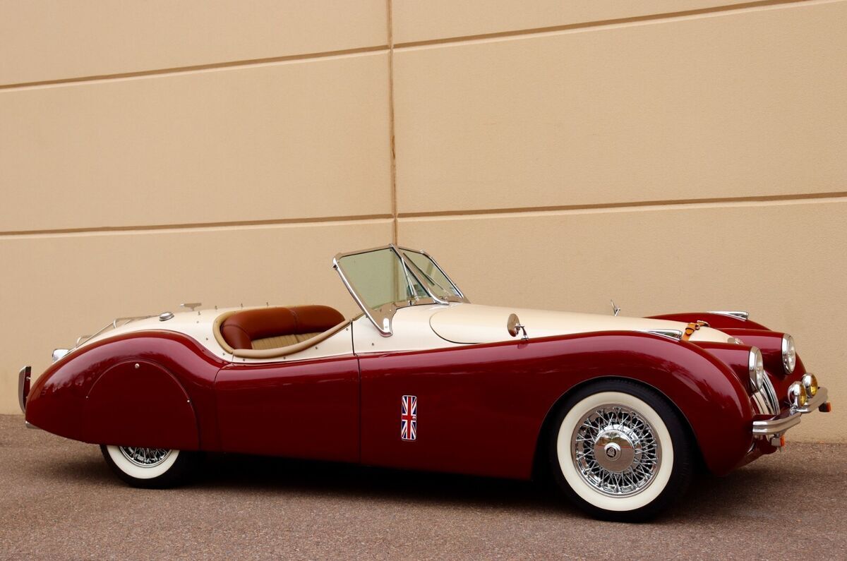 1952 Jaguar XK120 Replica Kit Car Oldtimer Tribute with a 350 Chevy Motor - photo 4