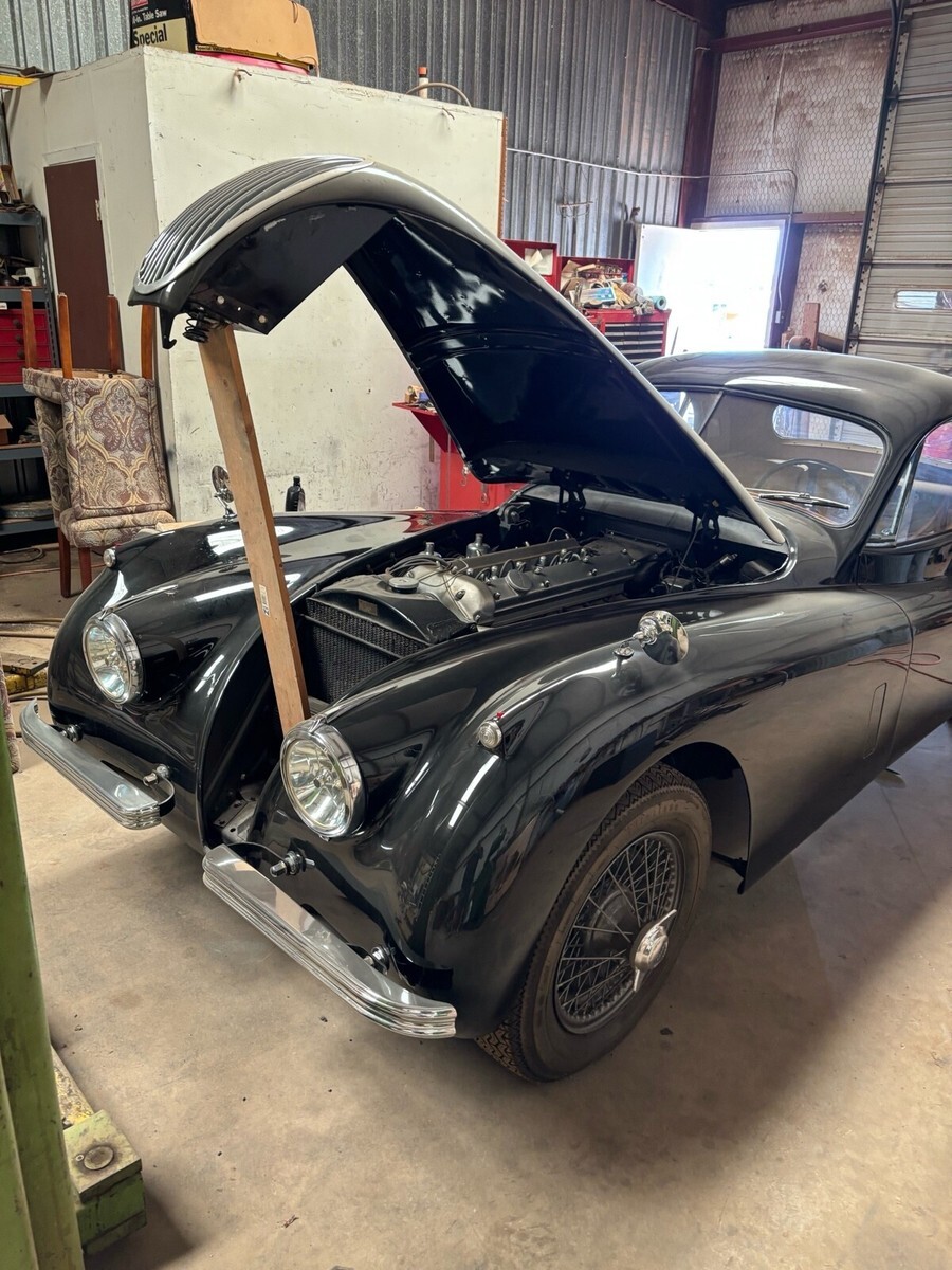 1952 Jaguar XK Black with Tan interior - photo 4
