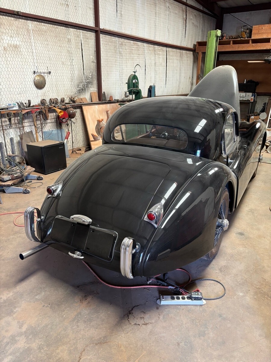 1952 Jaguar XK Black with Tan interior - photo 6