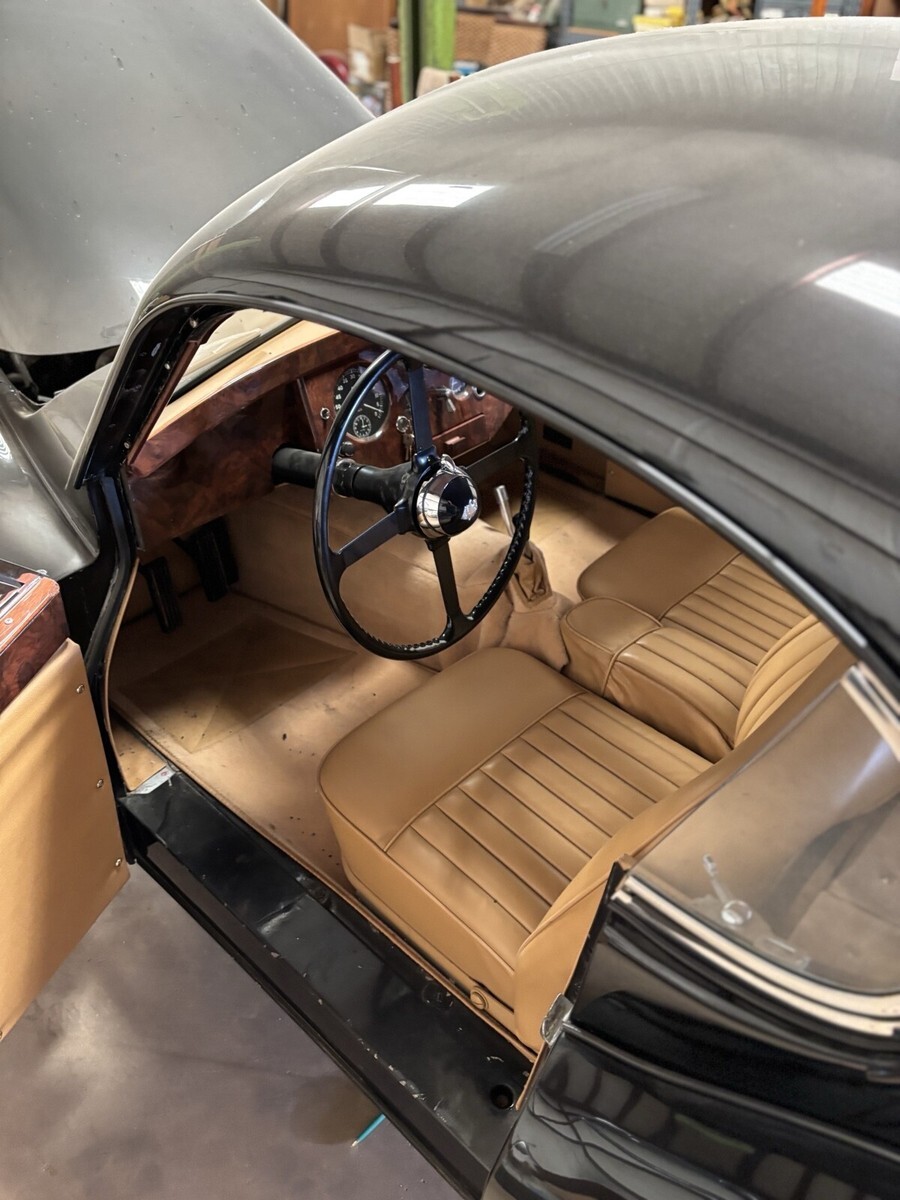 1952 Jaguar XK Black with Tan interior - photo 8