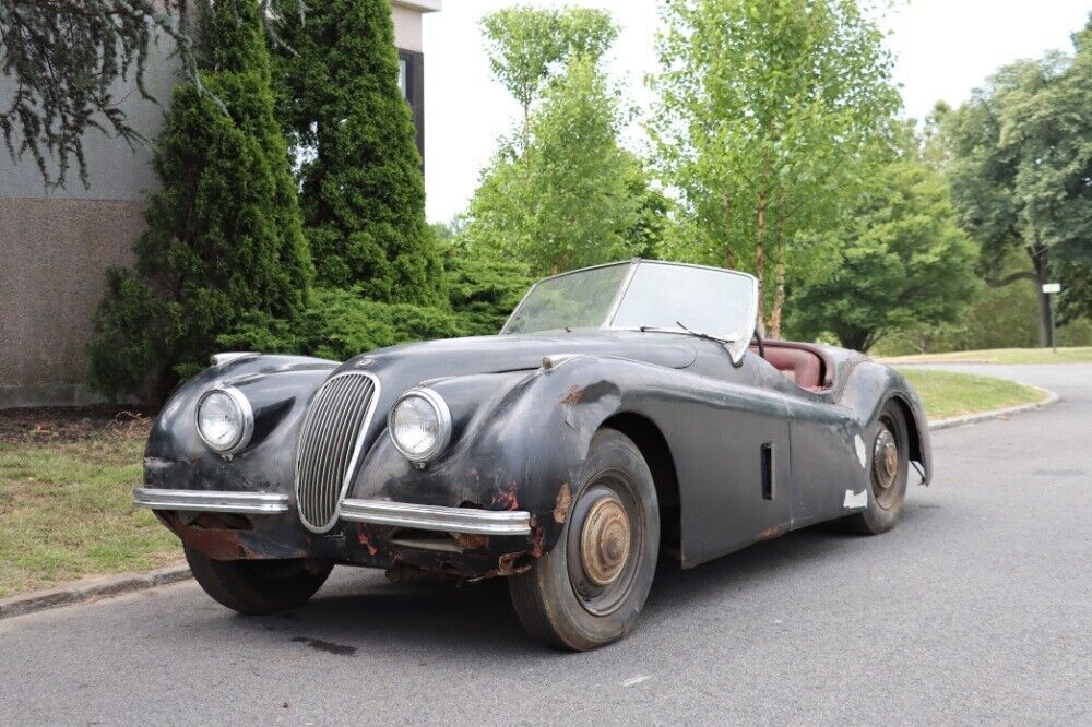 1952 Jaguar XK120 Roadster - photo 2