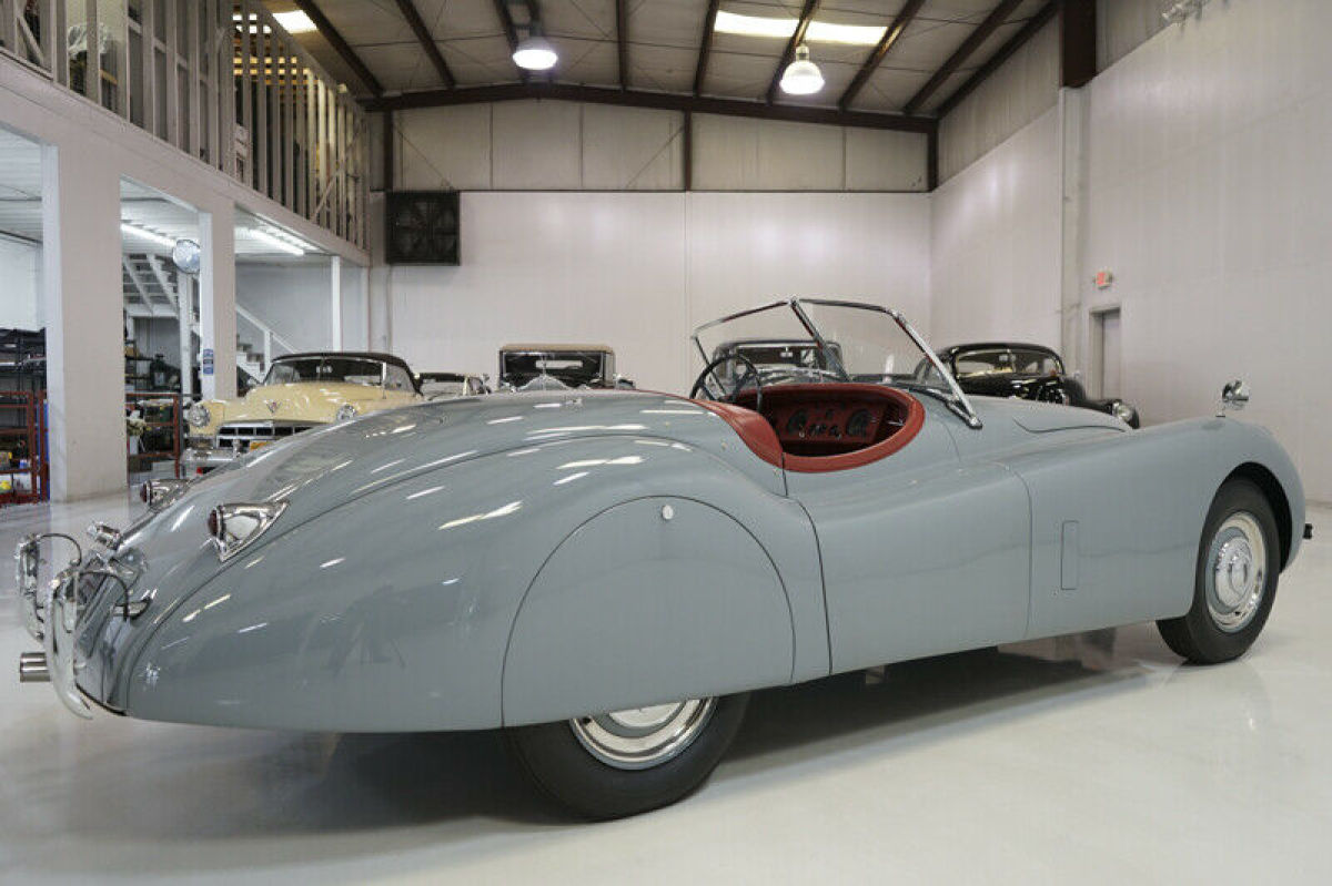 1952 Jaguar XK 120 Roadster - photo 4