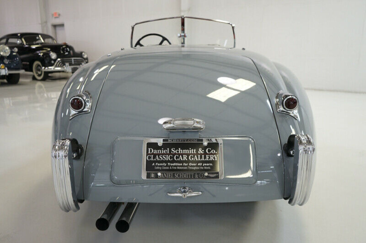 1952 Jaguar XK 120 Roadster - photo 5
