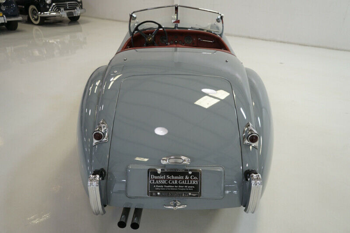 1952 Jaguar XK 120 Roadster - photo 9